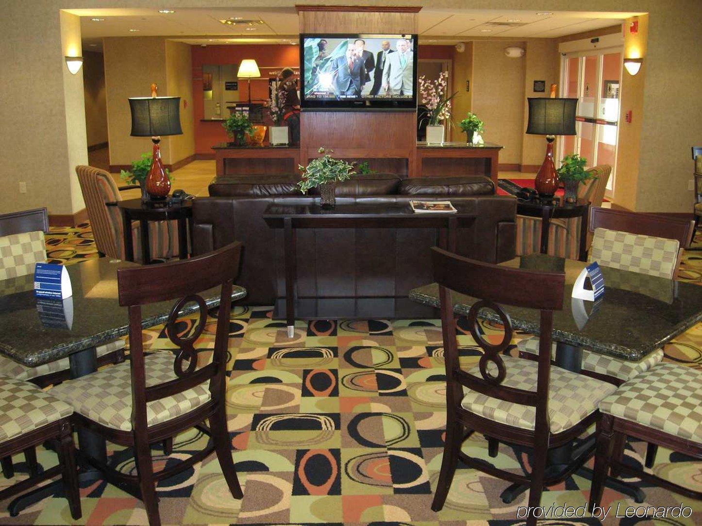 Hampton Inn & Suites Дейвънпорт Ресторант снимка